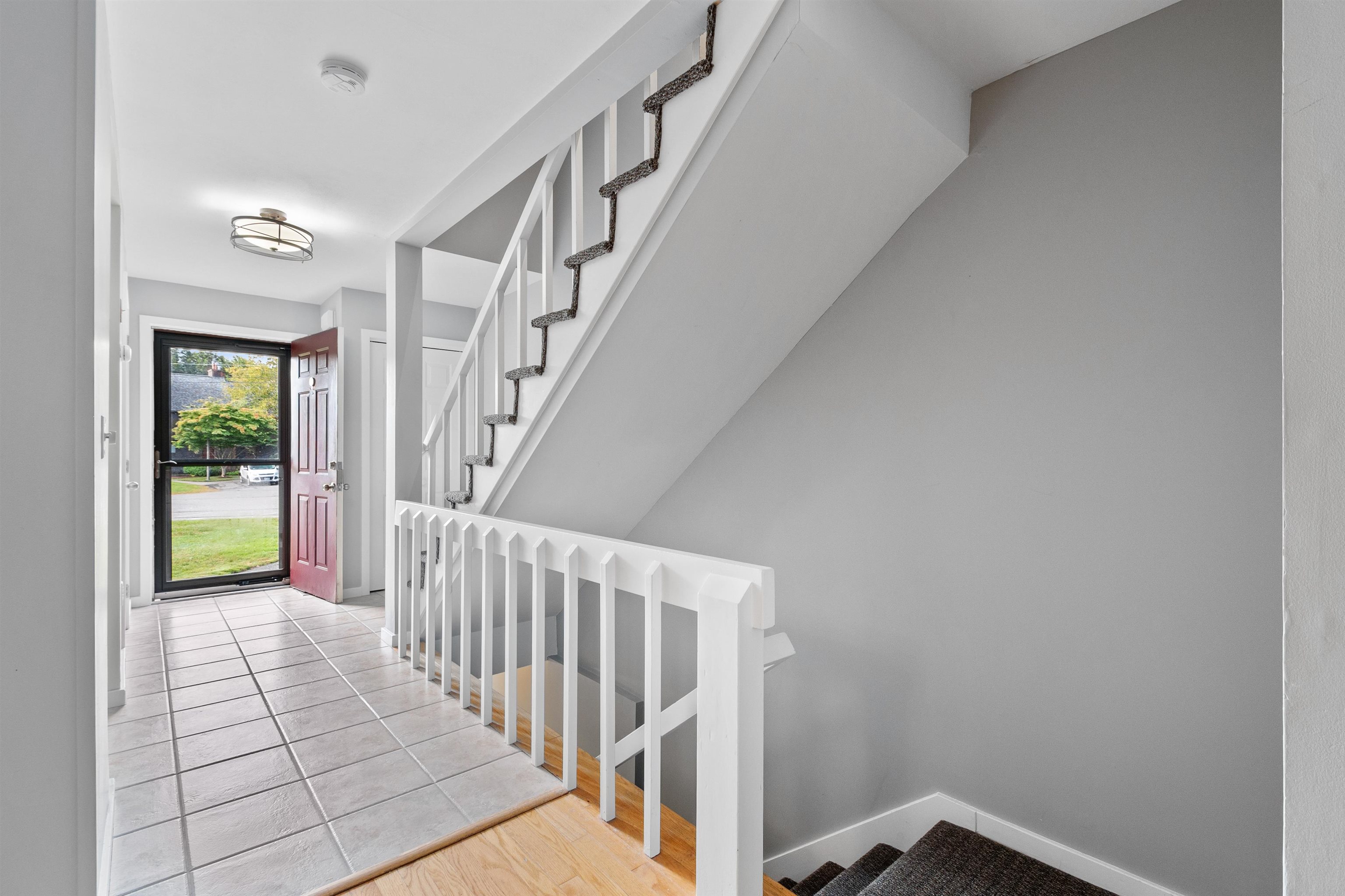 16 Thornhill Road Stratham, NH 03885 - Photo 17 of 39