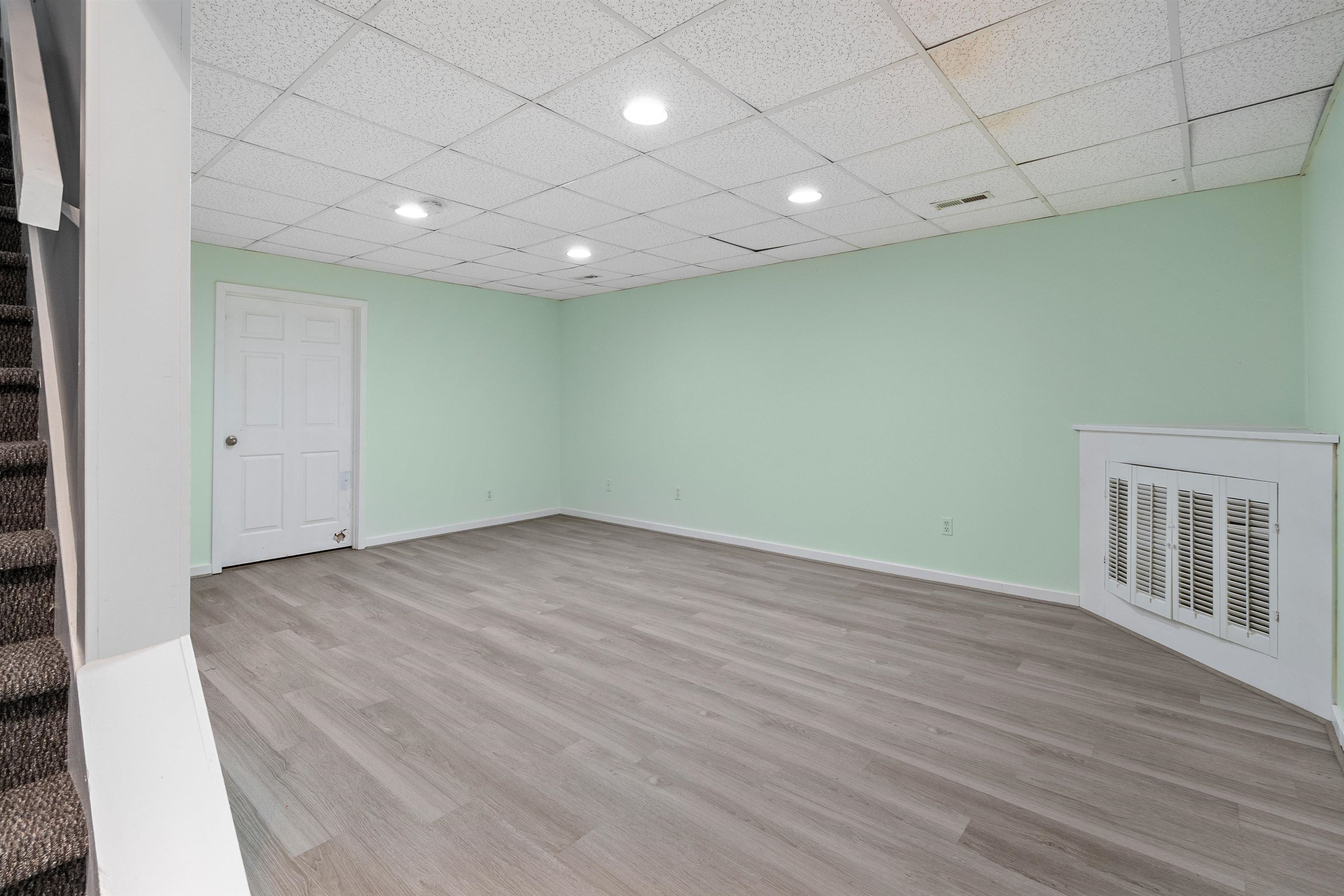 16 Thornhill Road Stratham, NH 03885 - Photo 18 of 39