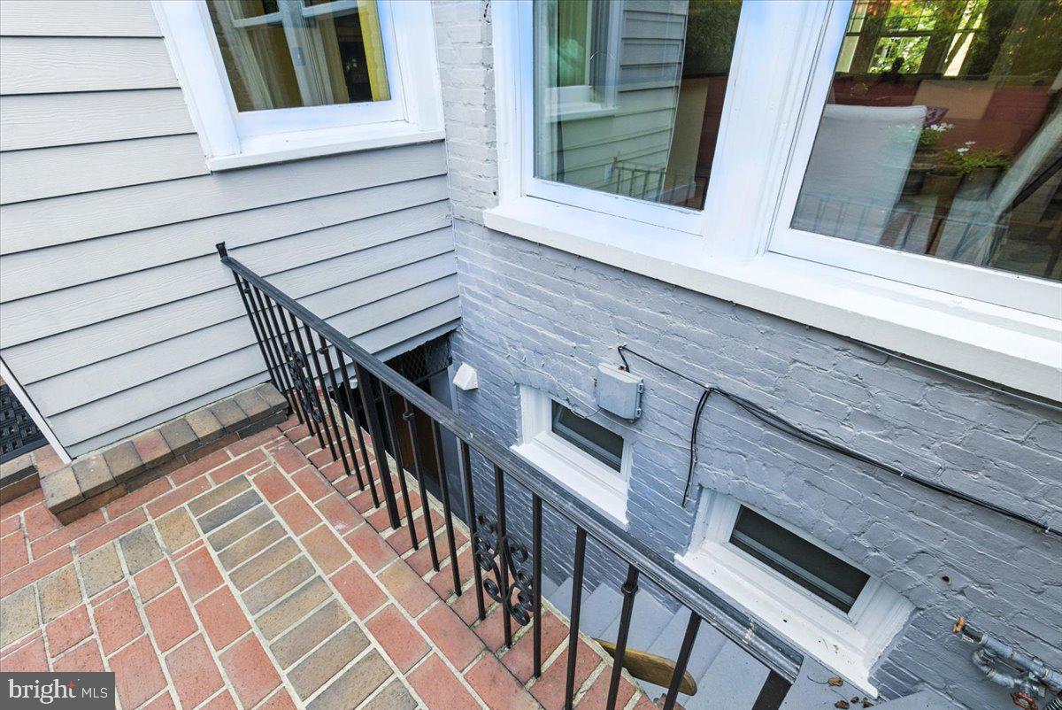 2816 27th Street Northwest Washington, DC 20008 - Photo 61 of 81