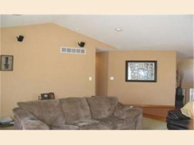 2546 Boulder Ridge Lane Northwest Rochester, MN 55901 - Photo 4 of 6