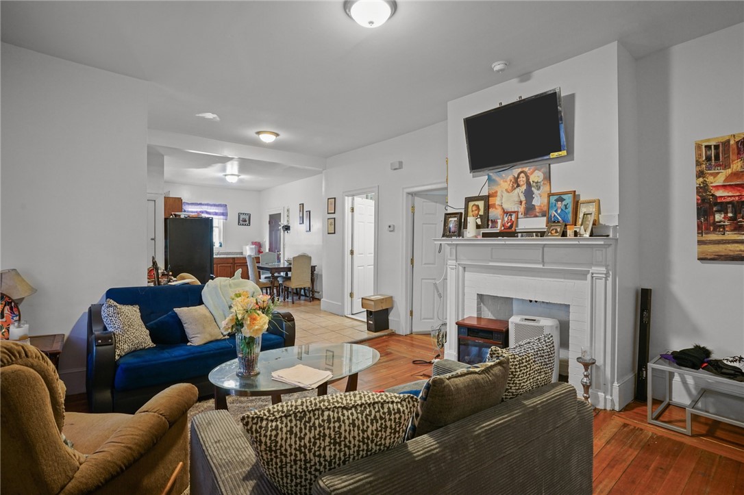 8 Atlantic Avenue Providence, RI 02907 - Photo 16 of 41