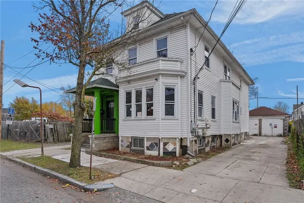 $599,000 | 8 Atlantic Avenue, Providence, RI 02907