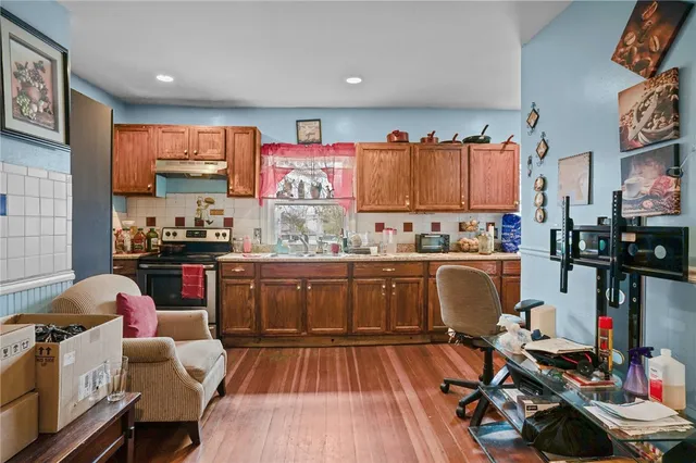 $599,000 | 8 Atlantic Avenue, Providence, RI 02907