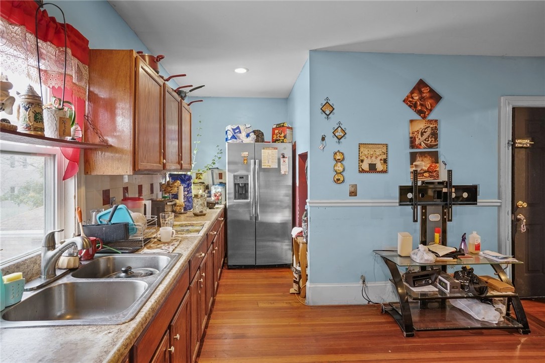 8 Atlantic Avenue Providence, RI 02907 - Photo 27 of 41