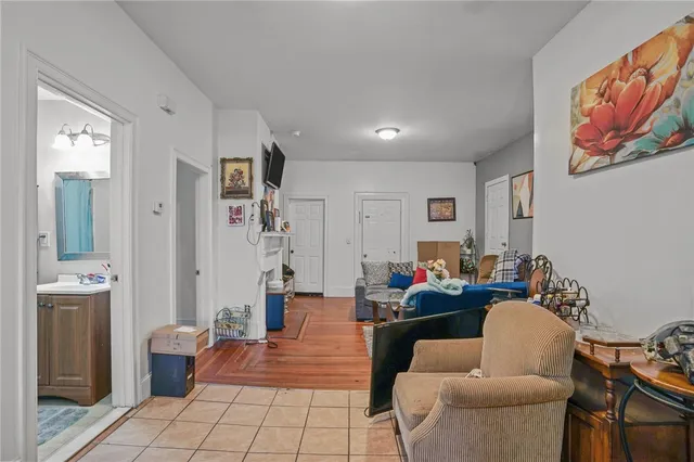 $599,000 | 8 Atlantic Avenue, Providence, RI 02907