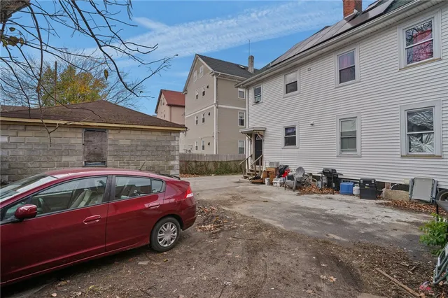 $599,000 | 8 Atlantic Avenue, Providence, RI 02907