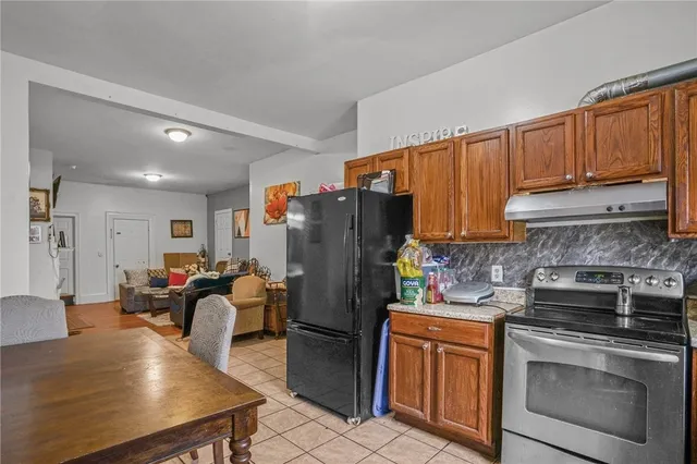 $599,000 | 8 Atlantic Avenue, Providence, RI 02907