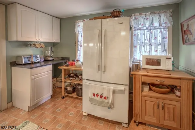 $425,000 | 31 Fox Farm Road, Phillipsburg, NJ 08865