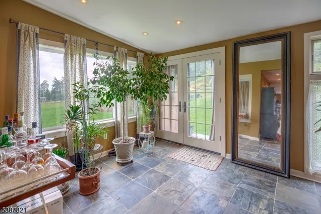 $425,000 | 31 Fox Farm Road, Phillipsburg, NJ 08865