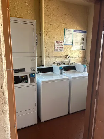 $234,000 | 1630 West 46th Street, Unit 511C, Hialeah, FL 33012