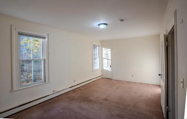 $1,900 | 128 Millville Avenue, Unit 2, Naugatuck, CT 06770