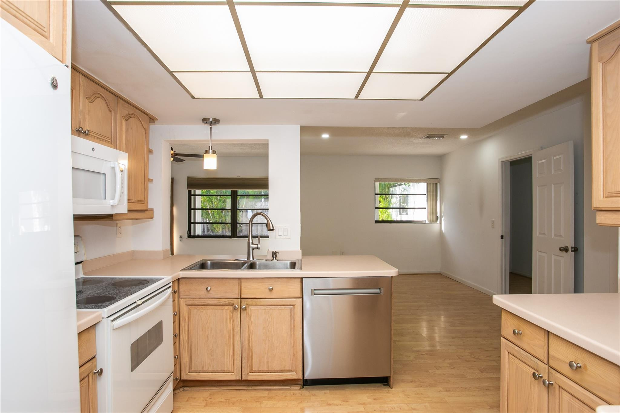 4809 Northwest 4th Avenue Boca Raton, FL 33431 - Photo 3 of 25 Kitchen