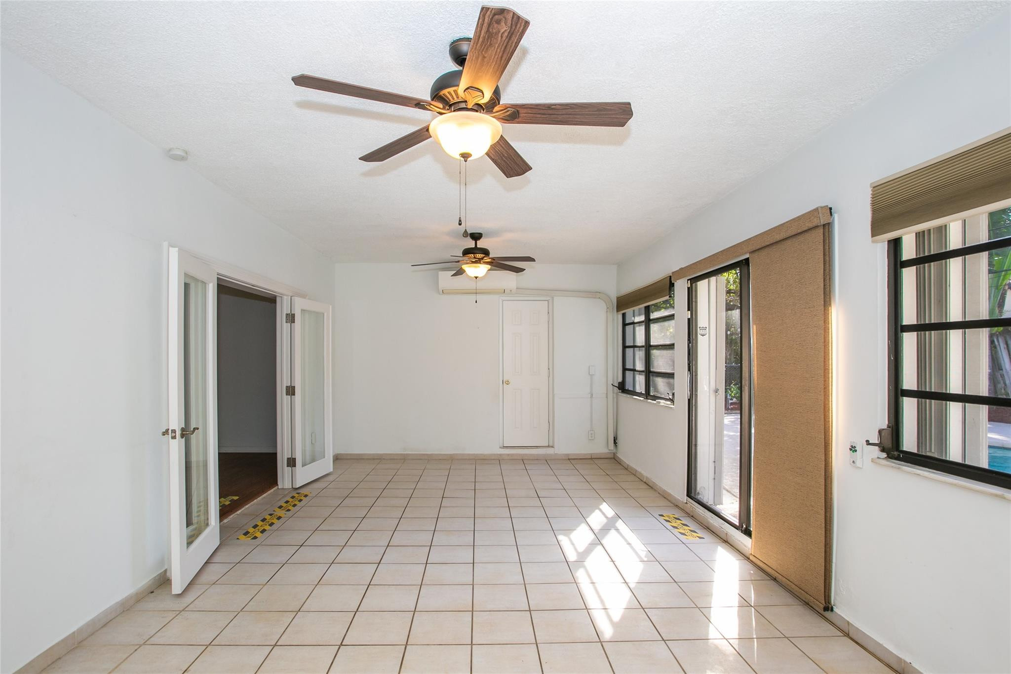 4809 Northwest 4th Avenue Boca Raton, FL 33431 - Photo 7 of 25 Family room