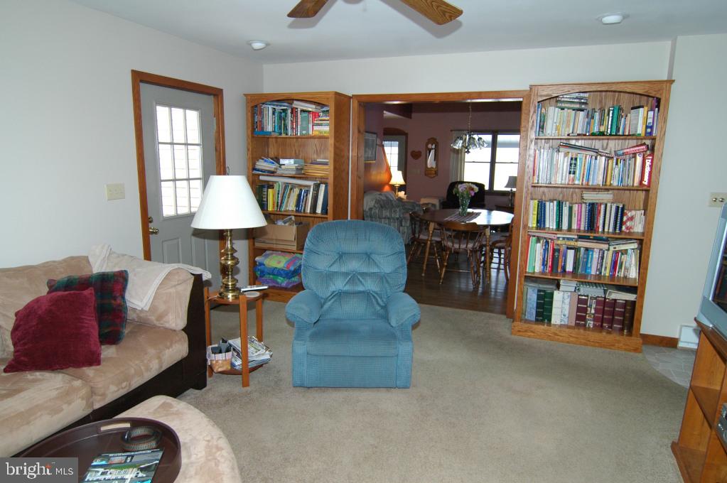54 South Mountain Road Robesonia, PA 19551 - Photo 4 of 10 Gallery Image 4