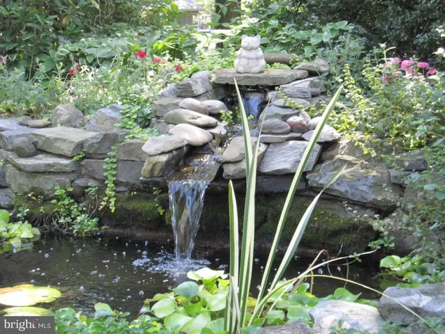 $525,000 | 1553 Hollywood Drive, Lancaster, PA 17601