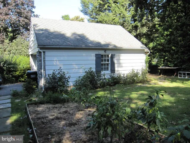 $525,000 | 1553 Hollywood Drive, Lancaster, PA 17601