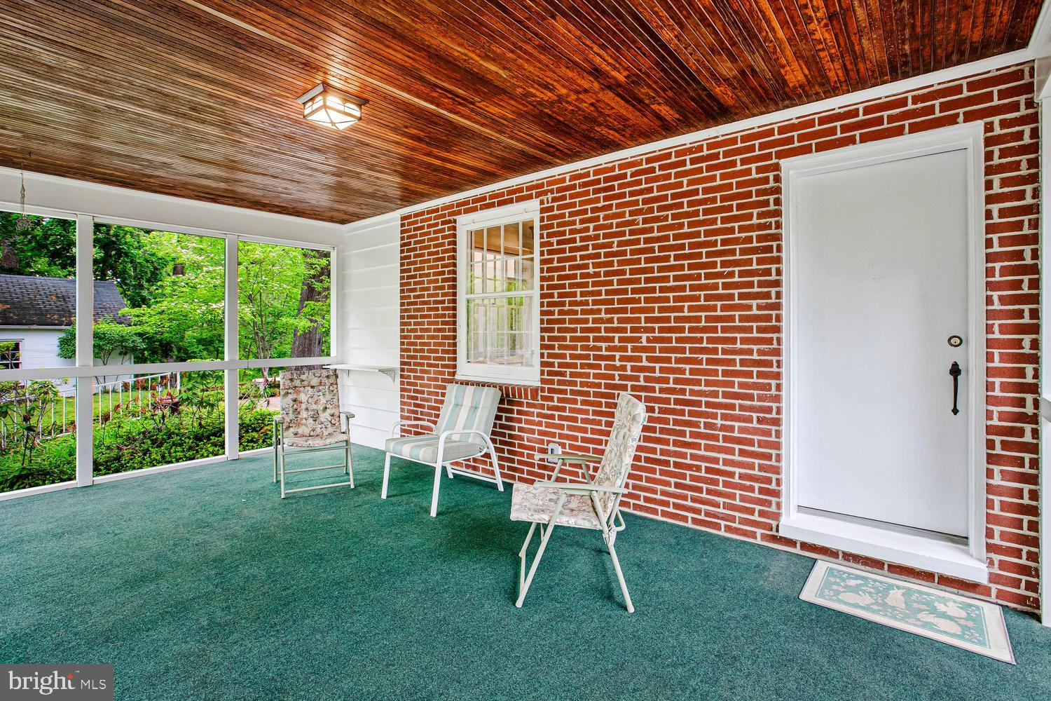 42 Sherwood Road Cockeysville, MD 21030 - Photo 12 of 44