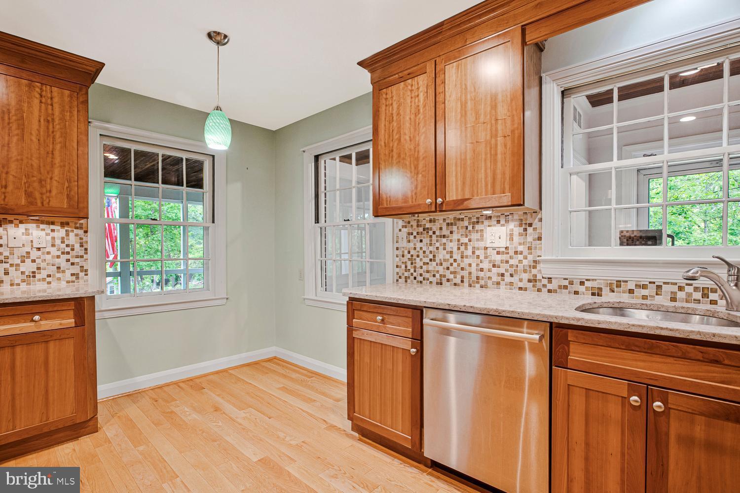 42 Sherwood Road Cockeysville, MD 21030 - Photo 15 of 44