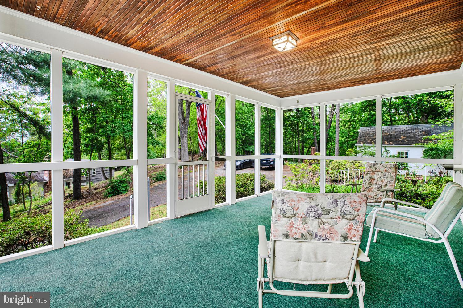 42 Sherwood Road Cockeysville, MD 21030 - Photo 4 of 44