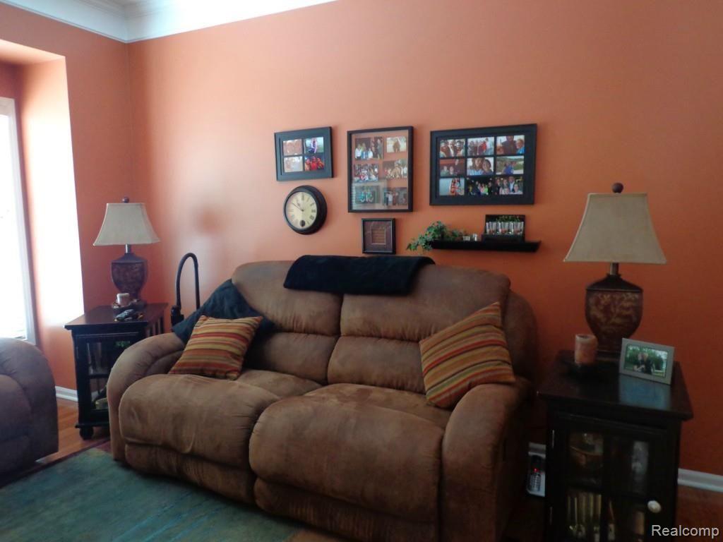 857 Garnet Court Rochester, MI 48306 - Photo 5 of 19 Den or Study.