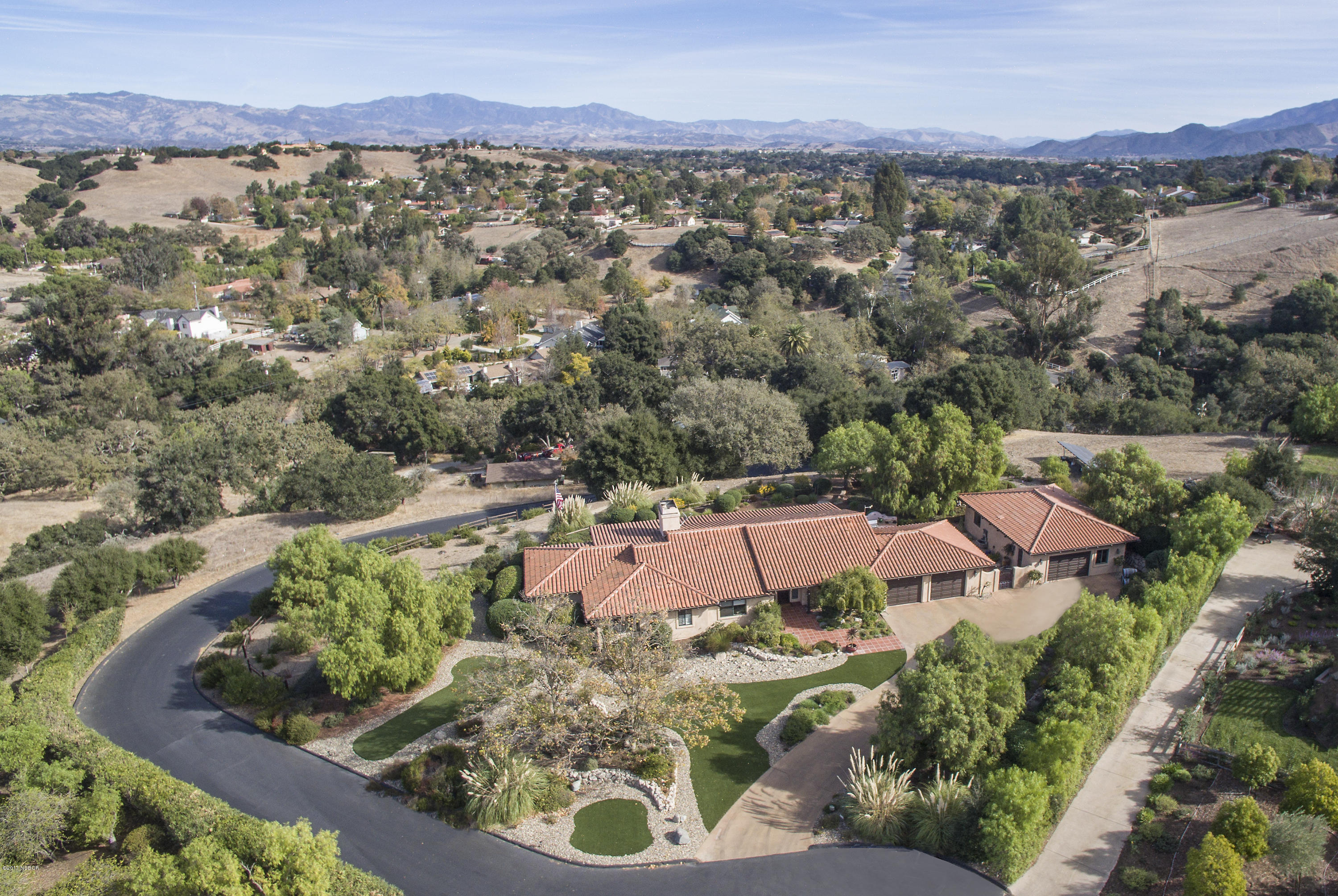 856 Adobe Creek Road Solvang, CA 93463 - Photo 3 of 23 376h