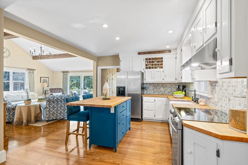 10 Reservation Road Andover, MA 01810 - Photo 3 of 40 Gallery Image 3