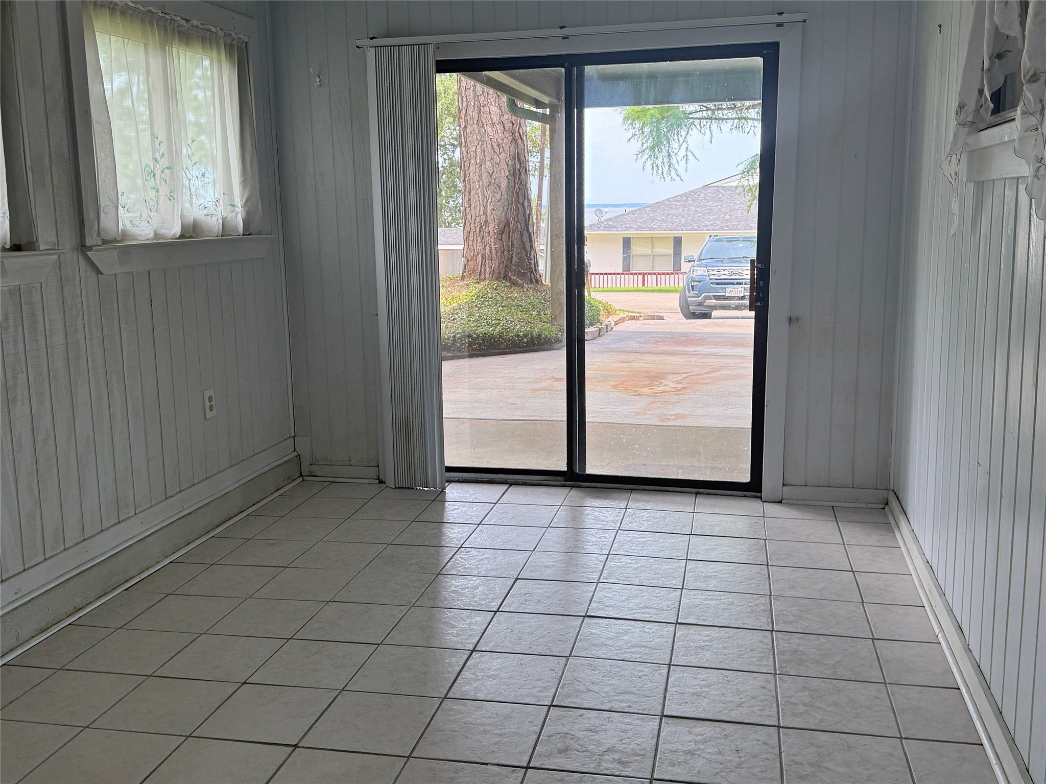 192 Sam Houston Loop Point Blank, TX 77364 - Photo 27 of 42 A little office?