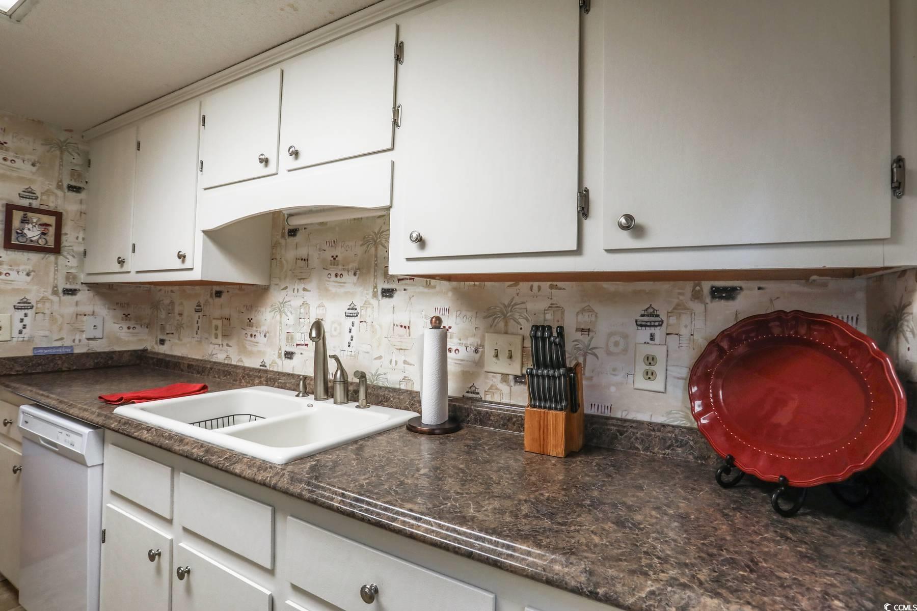 9506 Kings Road Myrtle Beach, SC 29572 - Photo 10 of 27 Gallery Image 10