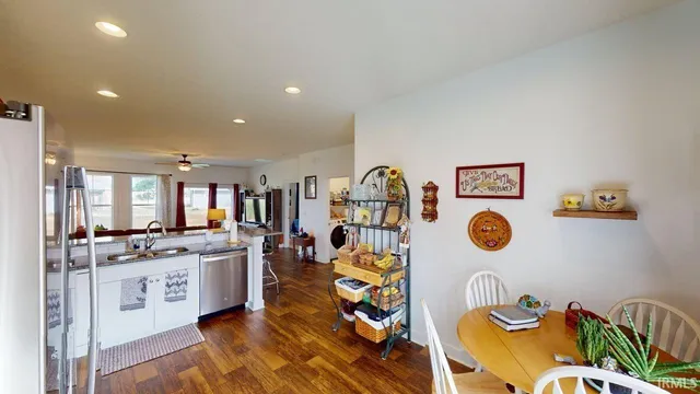 $264,700 | 106 Raider Court, Huntingburg, IN 47542