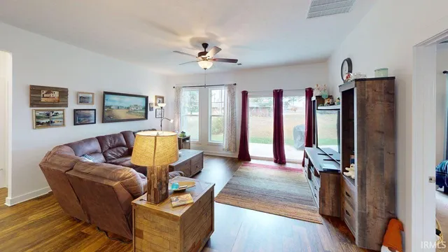 $264,700 | 106 Raider Court, Huntingburg, IN 47542