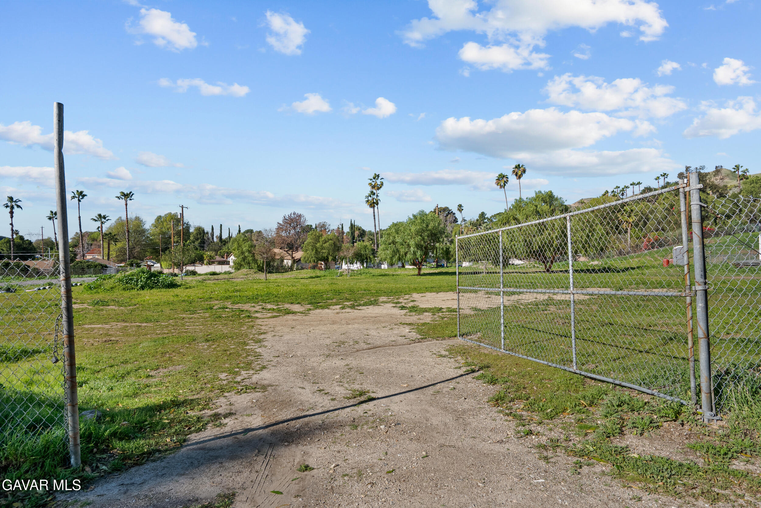 0 Foothill Boulevard Sylmar, CA 91342 - Photo 24 of 32 a view of a park
