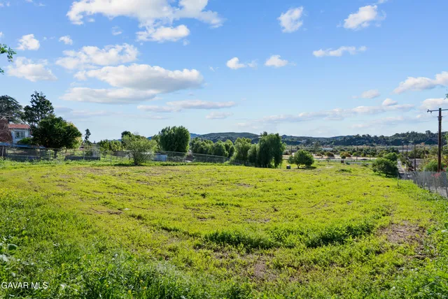 $1,650,000 | 0 Foothill Boulevard, Sylmar, CA 91342