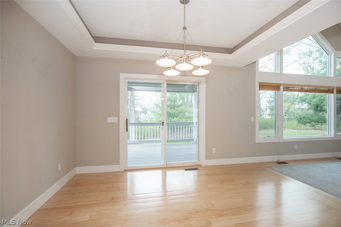 7282 Holzhauer Road Northfield, OH 44067 - Photo 10 of 47