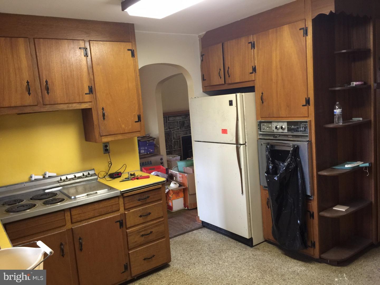 22 Country Club Road Royersford, PA 19468 - Photo 5 of 19 Kitchen