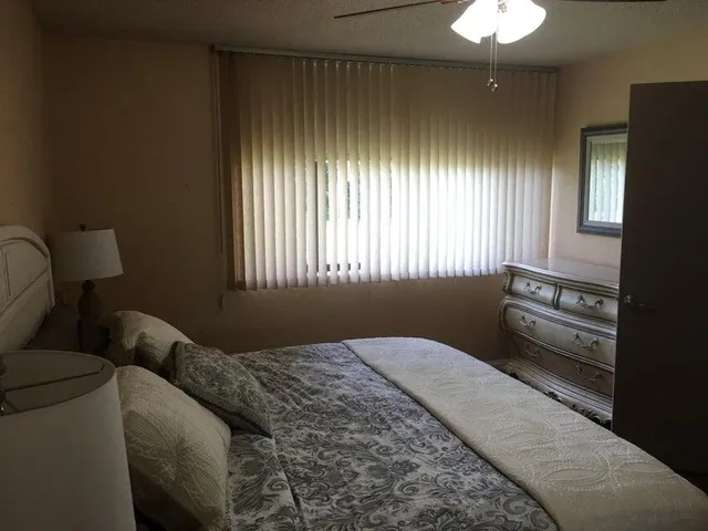 $2,000 | 4070 Tivoli Court, Unit 202, Lake Worth, FL 33467