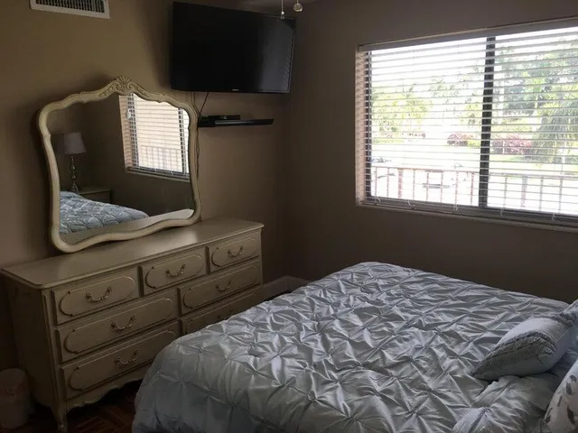 $2,000 | 4070 Tivoli Court, Unit 202, Lake Worth, FL 33467