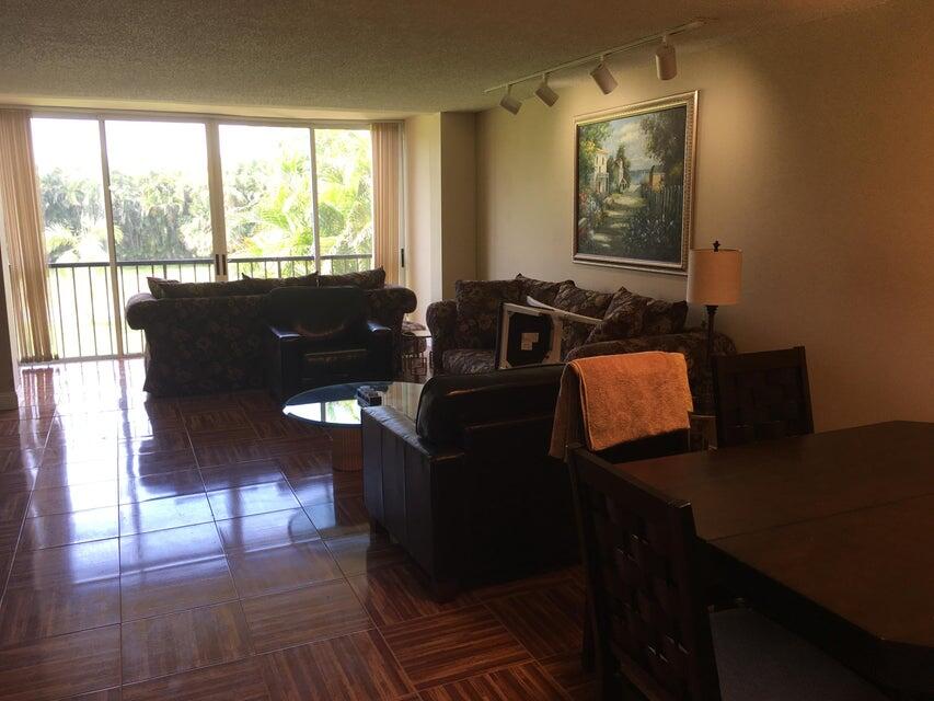 4070 Tivoli Court, Unit 202 Lake Worth, FL 33467 - Photo 5 of 18 20200312175308607618000000-o