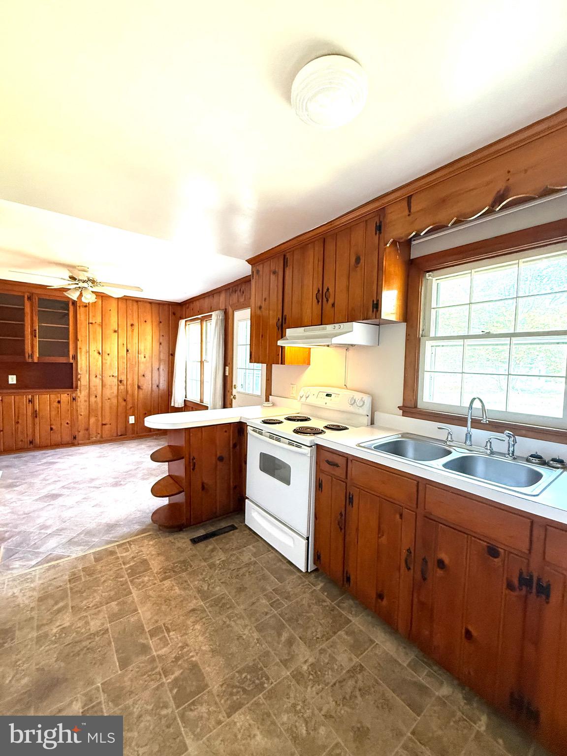 1523 Courthouse Road Stafford, VA 22554 - Photo 3 of 16 Gallery Image 3