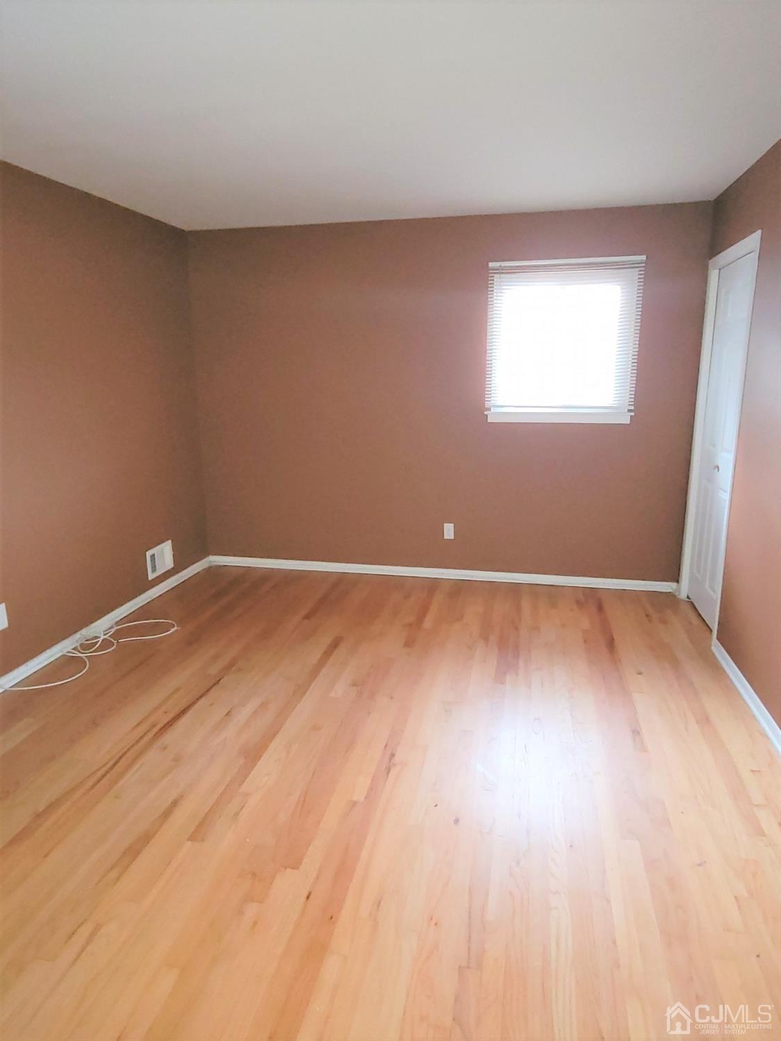 42 Rieder Road Edison, NJ 08817 - Photo 16 of 30 Gallery Image 16