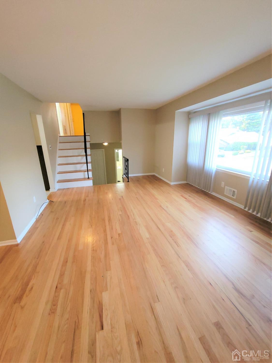 42 Rieder Road Edison, NJ 08817 - Photo 8 of 30 Gallery Image 8