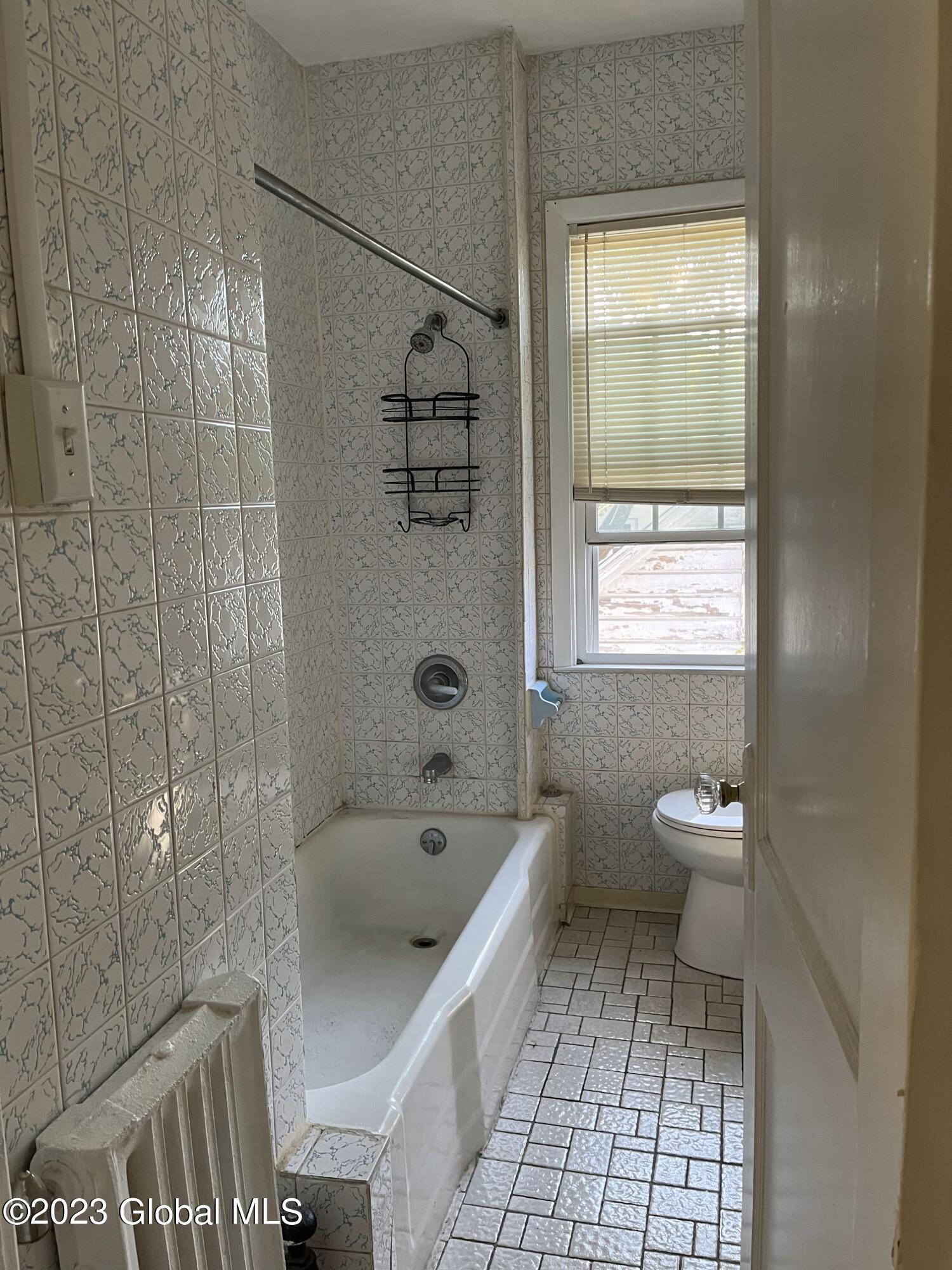 2011 Eastern Parkway, Unit 2R Schenectady, NY 12309 - Photo 8 of 16 IMG_4539