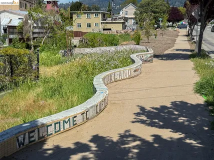 $749,000 | 2736 Bartlett Street, Oakland, CA 94602