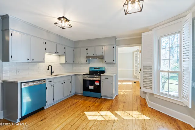 $785,000 | 384 Crooked Run Road, Willard, NC 28478