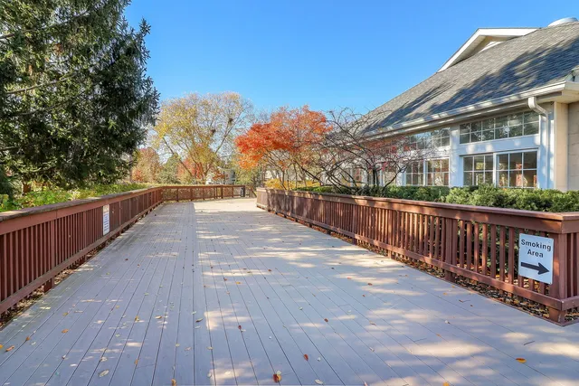 $180,000 | 726 North Gary Avenue, Unit 109A, Carol Stream, IL 60188