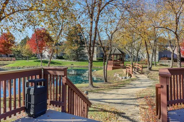 $180,000 | 726 North Gary Avenue, Unit 109A, Carol Stream, IL 60188