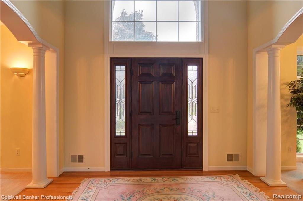 3636 Aynsley Drive Rochester Hills, MI 48306 - Photo 4 of 23