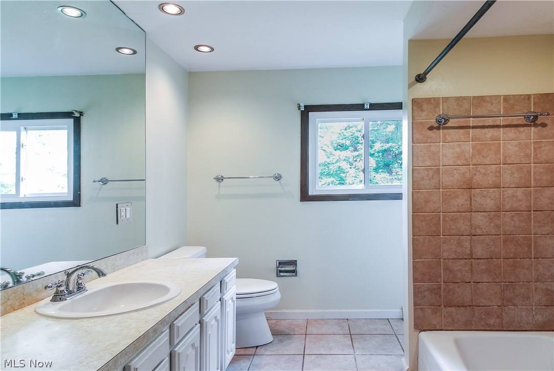 4663 McFarland Road Cleveland, OH 44121 - Photo 16 of 22