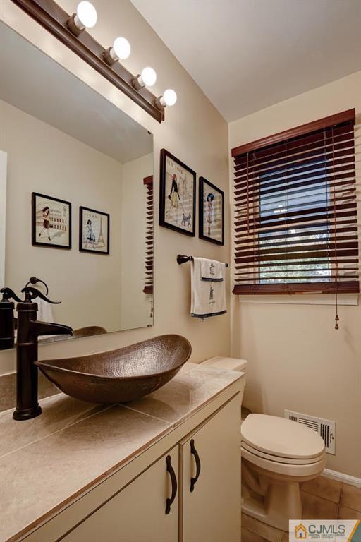 14 Myrtle Road East Brunswick, NJ 08816 - Photo 17 of 25 Gallery Image 17