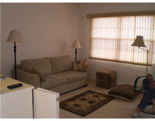 30 Mansfield A, Unit 30 Boca Raton, FL 33434 - Photo 2 of 8 Additional Photo