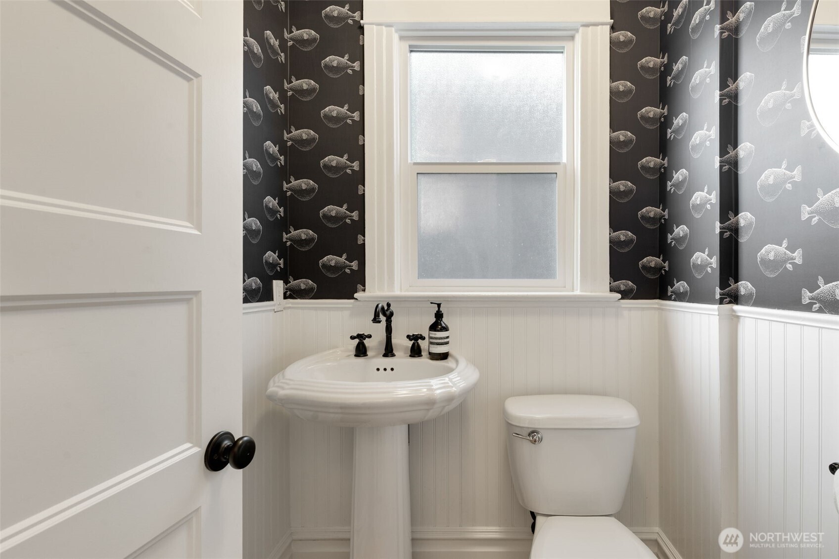 929 20th Avenue Seattle, WA 98122 - Photo 14 of 31